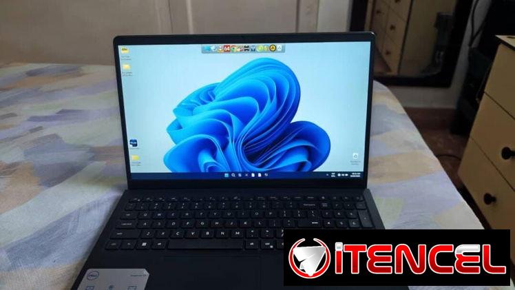 Laptop Dell casi Nueva