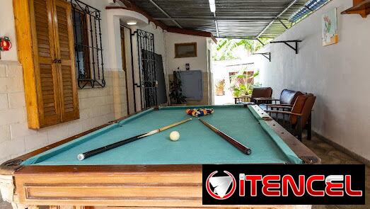 *SE VENDE* Hostal CasaBlanca. 5 Habitaciones, 7 Baños, Piscina Climatizada, Billar, Garage, Jacuzzi, Ranchon.