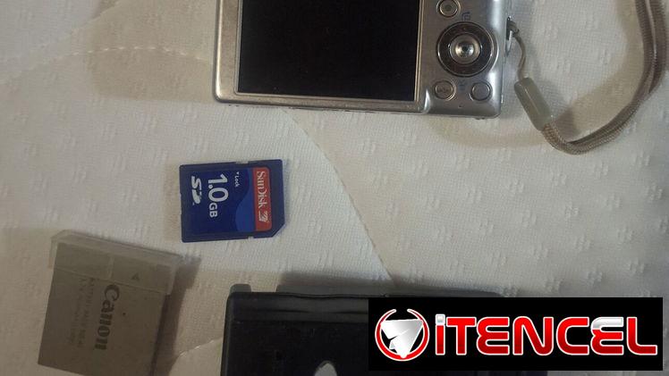 VENTA de cámara Canon digital con sus accesorios