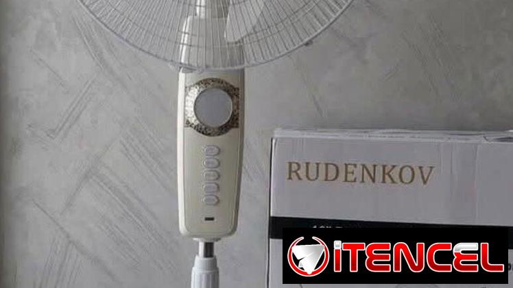 Ventilador recargable ( Rudenkov ) de 16pulgada. trae Puerto para cargar celular