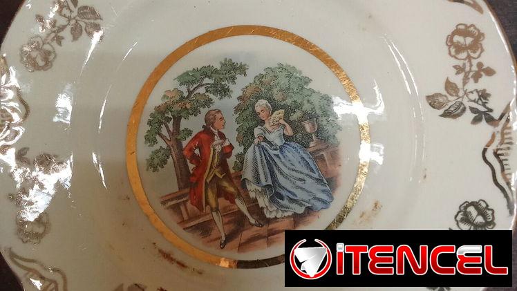 Se vende juego de porcelana para postre