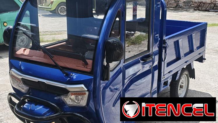 Triciclo con cabina cerrada nuevo