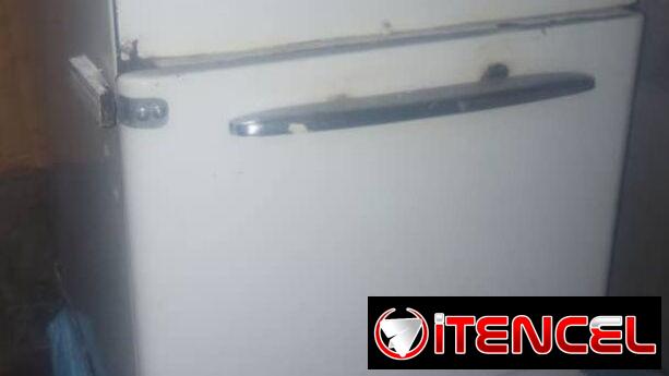 Vendo Horno eléctrico criollo. en buen estado con sus dos resistencias  una arriba y otra debajo y cable conector.