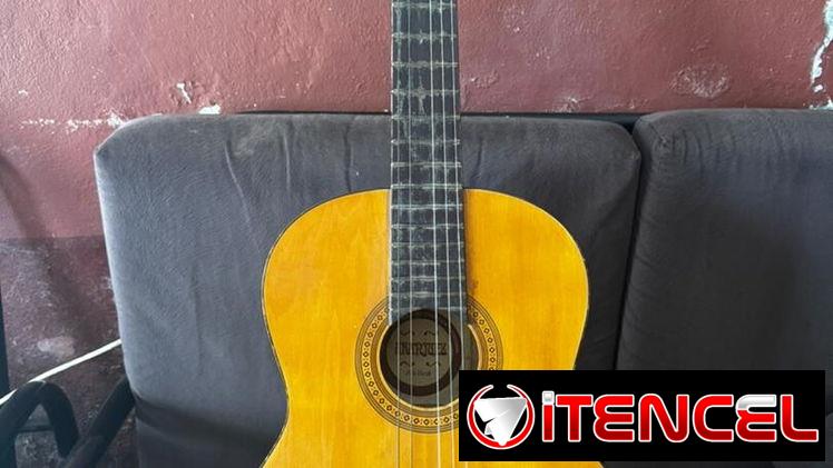 Vendo guitarra clásica