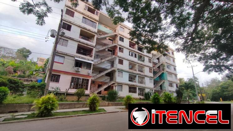 Apto 2 cuartos Nuevo Vedado zona El Bosque en perfecto estado
