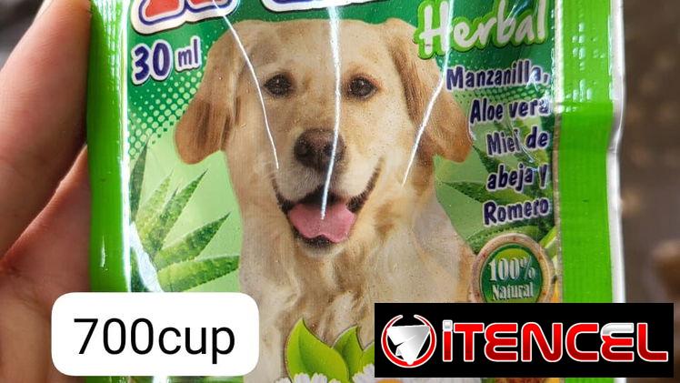 Shampoo herbal antipulgas, con miel , romero, manzanilla