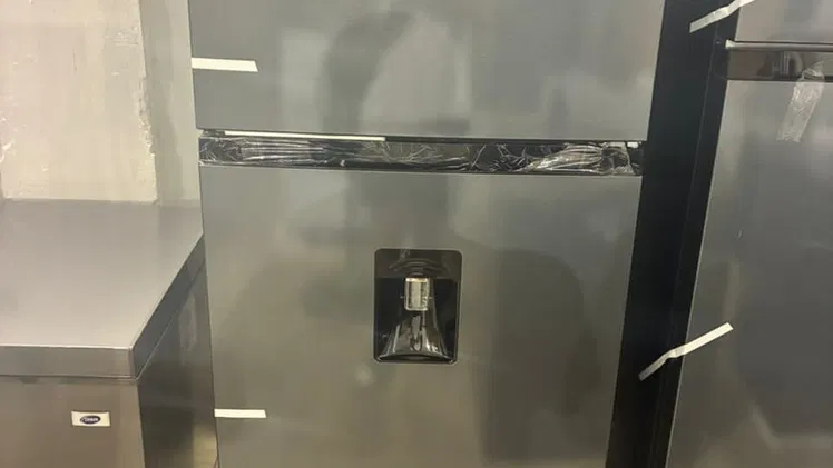 refrigerador de 17 pies con dispensador