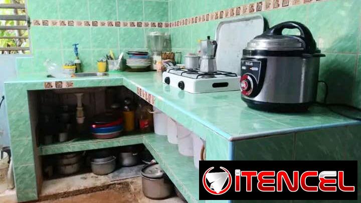 Casa con finquita y árboles frutales