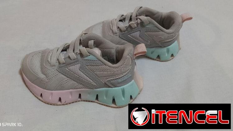 Tenis de niña