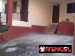 Amplia casa capitalista, de dos plantas en Víbora Park !!!