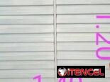 Se ofertan ventanas galvanizadas esmaltadas en blanco