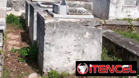 Vendo osario en cementerio de colon