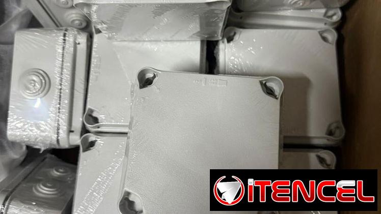 Cajas estancas de: 4×4 – 2mil 6×6 – 2500