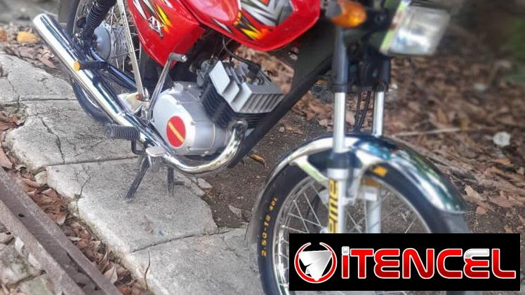 EN VENTA MOTO D COMBUSTIÓN AX100