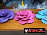Piñatas y más decoraciones para cumpleaños y eventos