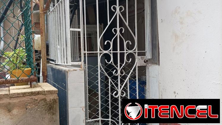Vendo apto en el Vedado Planta baja