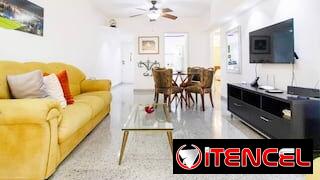 Hermoso apartamento de 2 recámaras, listo para mudarse de inmediato.