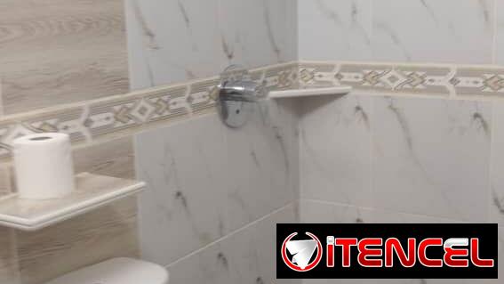 RENTA DE 3 dormitorios en hostal en Santa Marta, Varadero. 58858577