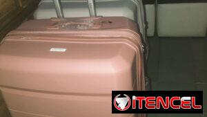 Maletas de 32kg ojooooo son flexibles y engomadas