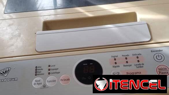 lavadora automática Samsung de carga superior (capacidad de 7.0 kg)