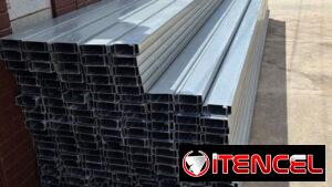 Purles estructurales, Paneles solares, Batería, Inversor, Cable, Cajas de breaker, Conectores, Bases.