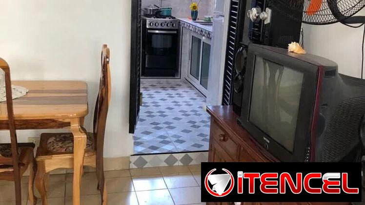 Apartamento renta lineal Vedado (78329032)