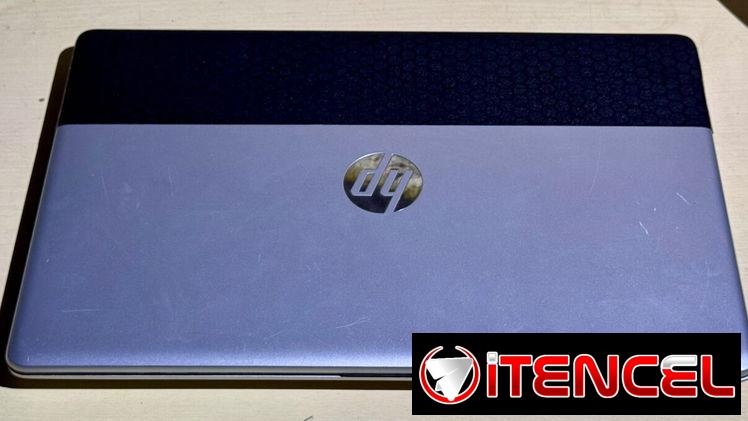 290USD – Laptop HP (17″, Core i5, 16Gb DDR4, 256SSD