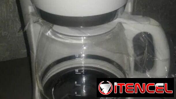 Cafetera eléctrica marca Black Decker.