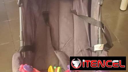 👉COCHE PARA BEBE. NUEVO EN SU NAYLON