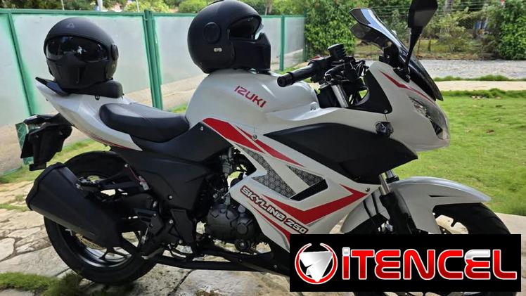 EN VENTA MOTO 250CC ISUKI SKYLINE+CASCOS TIENE CHAPA ,CIRCULACION Y CERTIFICO  PRECIO 2800 usd