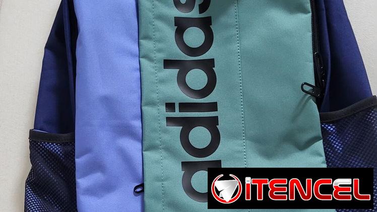Mochila original marca ADIDAS. para TRABAJO, UNIVERSIDAD,ESCUELA. — foto 1