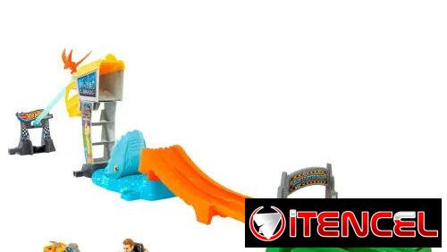 Mattel Hot Wheels RacerVerse Jurassic World Blue’s Raptor Rush Track Set
