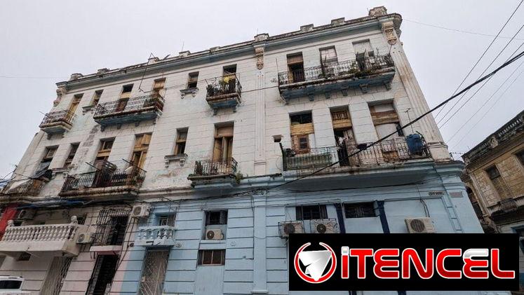 Esquina San Miguel y Oquendo,Apto 2do Piso Alto,Ptal Alto,2/4,En Barbacoa q hay q reparar...2 Balcones...53052463 — foto 1