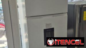 Refrigerador de 11 pies marca premier con dispensador
