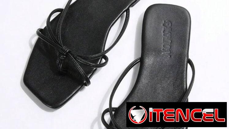 Sandalias negras de verano — foto 1