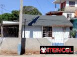 Casa puerta calle en Marianao por 112,2 cuartos y gas de calle