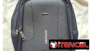 *MOCHILA M-15* Mochila amplia y acolchada, ideal para trabajo, universidad y uso diario. 27 USD