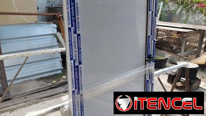 Reparación y mantenimiento de marqueteria en aluminio — foto 2