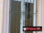 Rejas, Portones, Garajes de estructura Metálica, portones de corredera etc