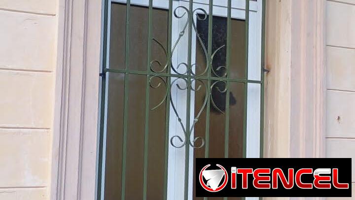 Rejas, Portones, Garajes de estructura Metálica, portones de corredera etc