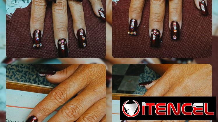 Uñas acrílicas con piedras — foto 3