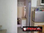 Rento casa biplanta independiente, puerta calla, 2 cuartos en municipio Regla, telefono fijo, gas balita, microondas