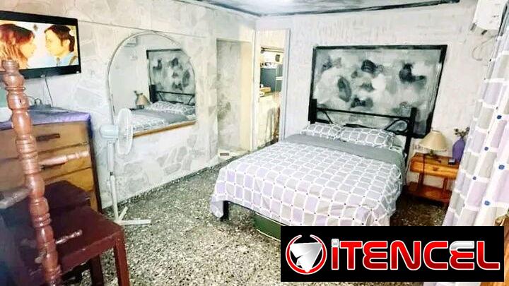 🏠 Casa De Renta En Guanabo Con Piscina. 👥 Capacidad para 4 personas. ❄️ Climatización asegurada. 📱+5355284821