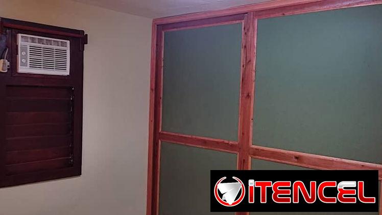 Se renta apartamento independiente de una habitación. En un primer piso. Lavadora.54026428