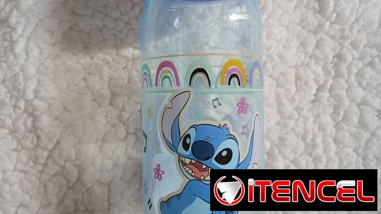 Pomo engomado de Stitch