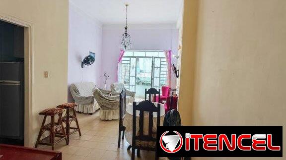 Renta de Apartamento Capitalista En Aramburo y Jovellar,Cerca del Coopelita,Radio Progreso,Parque Maceo..,1er Piso,2/4,C