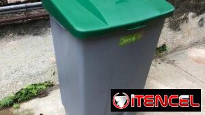 CONTENEDOR CESTO TANQUE DE BASURA CON PEDAL Y RUEDAS 120litros