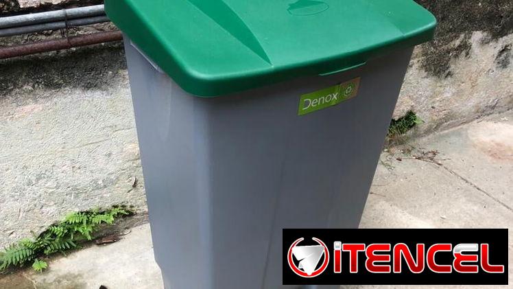 CONTENEDOR CESTO TANQUE DE BASURA CON PEDAL Y RUEDAS 120litros — foto 1