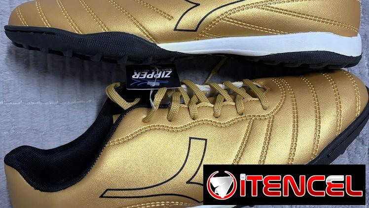Zapatillas de Futsal o Futbol Sala para adolescente y adulto - 30 USD ( tenemos medias antideslizantes) — foto 1