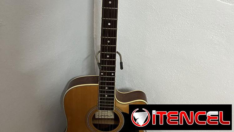 Guitarra Acústica